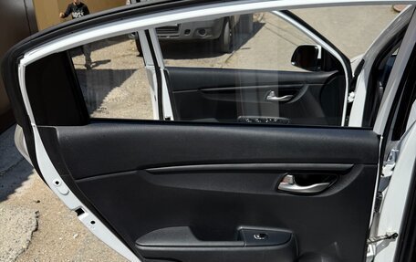 KIA Rio IV, 2021 год, 1 610 000 рублей, 25 фотография