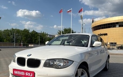 BMW 1 серия, 2011 год, 900 000 рублей, 1 фотография