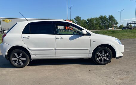 Toyota Corolla, 2004 год, 700 000 рублей, 2 фотография