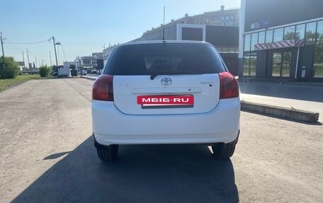 Toyota Corolla, 2004 год, 700 000 рублей, 3 фотография