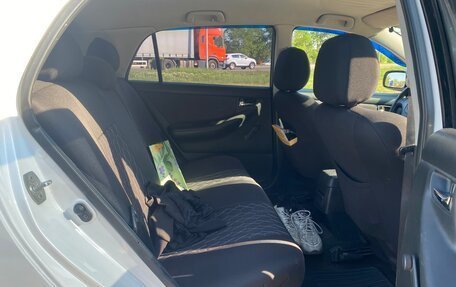 Toyota Corolla, 2004 год, 700 000 рублей, 8 фотография