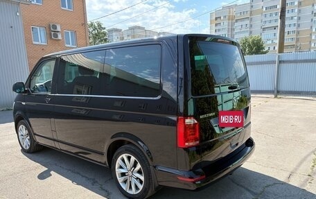 Volkswagen Multivan T6 рестайлинг, 2019 год, 4 800 000 рублей, 5 фотография