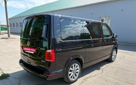 Volkswagen Multivan T6 рестайлинг, 2019 год, 4 800 000 рублей, 4 фотография