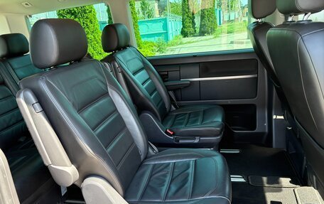 Volkswagen Multivan T6 рестайлинг, 2019 год, 4 800 000 рублей, 15 фотография