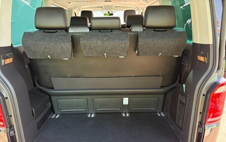 Volkswagen Multivan T6 рестайлинг, 2019 год, 4 800 000 рублей, 19 фотография