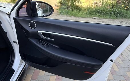 Hyundai Sonata VIII, 2019 год, 1 800 000 рублей, 12 фотография