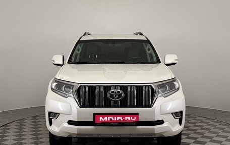 Toyota Land Cruiser Prado 150 рестайлинг 2, 2017 год, 4 750 000 рублей, 3 фотография