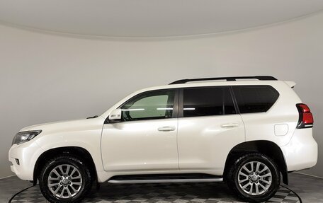 Toyota Land Cruiser Prado 150 рестайлинг 2, 2017 год, 4 750 000 рублей, 9 фотография