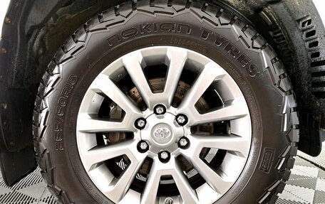Toyota Land Cruiser Prado 150 рестайлинг 2, 2017 год, 4 750 000 рублей, 10 фотография