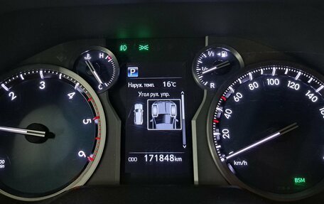 Toyota Land Cruiser Prado 150 рестайлинг 2, 2017 год, 4 750 000 рублей, 17 фотография