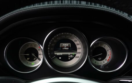 Mercedes-Benz CLS, 2012 год, 2 194 000 рублей, 20 фотография