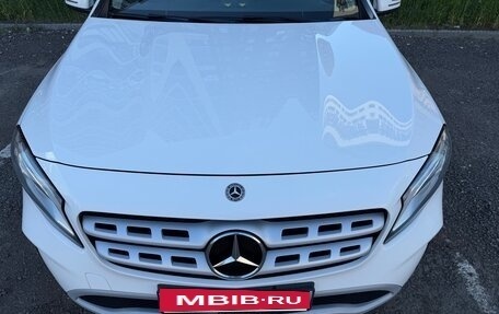 Mercedes-Benz GLA, 2019 год, 2 100 000 рублей, 3 фотография