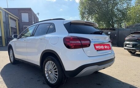 Mercedes-Benz GLA, 2019 год, 2 100 000 рублей, 5 фотография