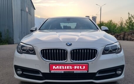 BMW 5 серия, 2016 год, 2 250 000 рублей, 2 фотография