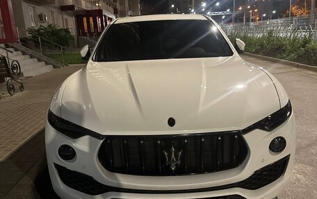 Maserati Levante I, 2021 год, 9 500 000 рублей, 3 фотография