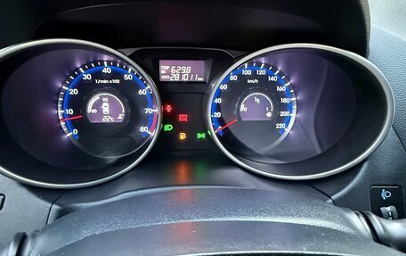 Hyundai ix35 I рестайлинг, 2013 год, 1 100 000 рублей, 12 фотография
