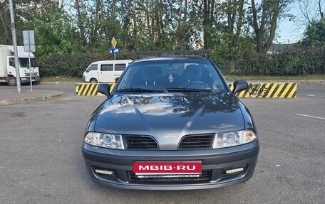 Mitsubishi Carisma I, 2002 год, 335 000 рублей, 1 фотография
