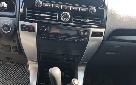 Toyota Land Cruiser Prado 120 рестайлинг, 2008 год, 3 500 000 рублей, 7 фотография