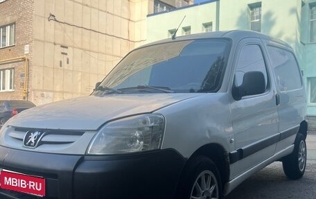 Peugeot Partner II рестайлинг 2, 2010 год, 370 000 рублей, 1 фотография