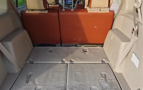 Toyota ISis I, 2010 год, 1 050 000 рублей, 11 фотография