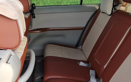 Toyota ISis I, 2010 год, 1 050 000 рублей, 22 фотография
