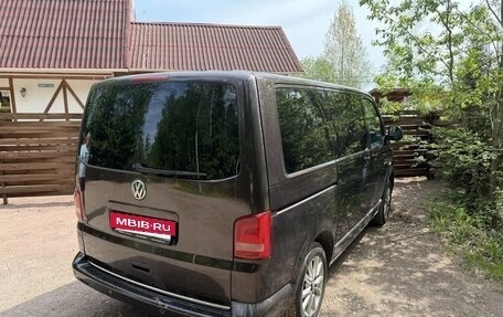 Volkswagen Multivan T5, 2011 год, 2 350 000 рублей, 8 фотография