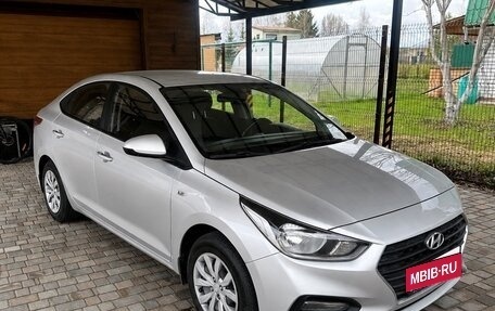 Hyundai Solaris II рестайлинг, 2017 год, 1 250 000 рублей, 5 фотография