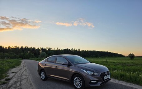 Hyundai Solaris II рестайлинг, 2019 год, 1 400 000 рублей, 2 фотография