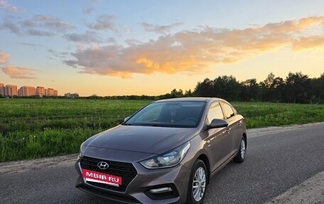Hyundai Solaris II рестайлинг, 2019 год, 1 400 000 рублей, 3 фотография