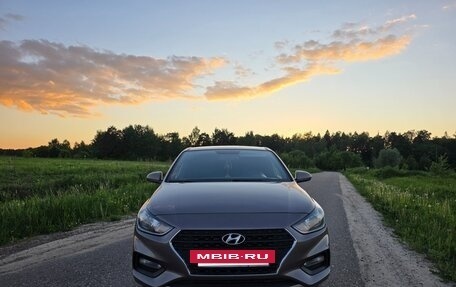 Hyundai Solaris II рестайлинг, 2019 год, 1 400 000 рублей, 10 фотография