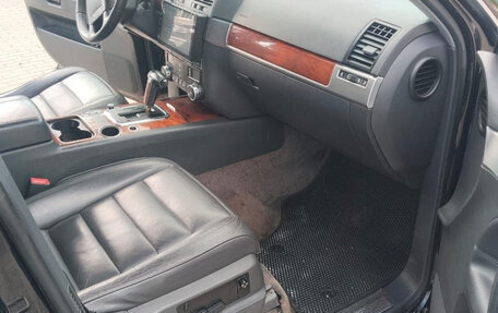 Volkswagen Touareg III, 2004 год, 680 000 рублей, 5 фотография