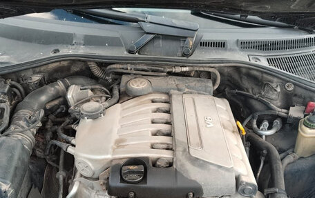Volkswagen Touareg III, 2004 год, 680 000 рублей, 11 фотография