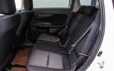 Mitsubishi Outlander III рестайлинг 3, 2012 год, 1 050 000 рублей, 11 фотография