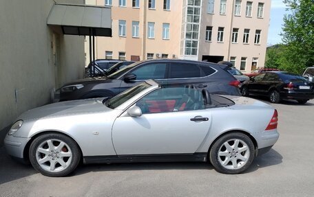 Mercedes-Benz SLK-Класс, 2000 год, 800 000 рублей, 11 фотография