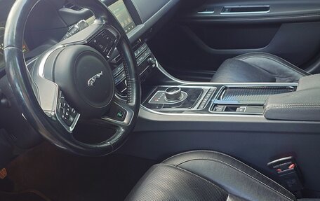 Jaguar XF II, 2018 год, 2 450 000 рублей, 8 фотография
