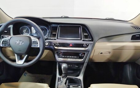 Hyundai Sonata VII, 2018 год, 1 830 000 рублей, 15 фотография