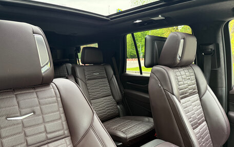 Cadillac Escalade V, 2023 год, 14 500 000 рублей, 16 фотография