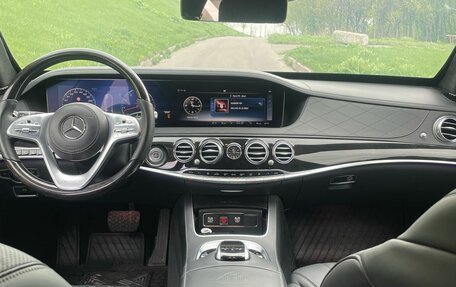 Mercedes-Benz S-Класс, 2018 год, 19 000 000 рублей, 17 фотография
