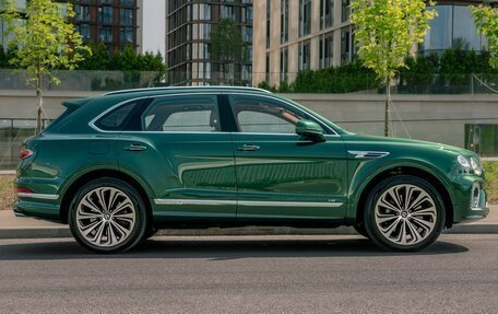 Bentley Bentayga I, 2020 год, 20 800 000 рублей, 2 фотография