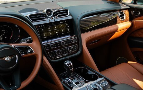 Bentley Bentayga I, 2020 год, 20 800 000 рублей, 10 фотография
