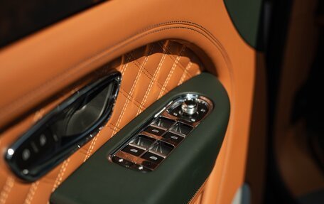 Bentley Bentayga I, 2020 год, 20 800 000 рублей, 23 фотография