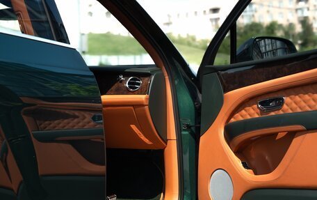 Bentley Bentayga I, 2020 год, 20 800 000 рублей, 20 фотография