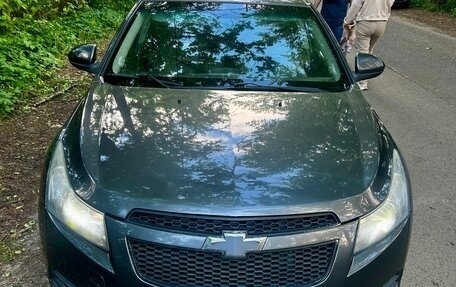 Chevrolet Cruze II, 2010 год, 685 000 рублей, 9 фотография