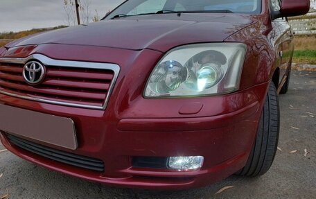 Toyota Avensis III рестайлинг, 2005 год, 620 000 рублей, 3 фотография
