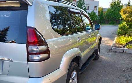 Toyota Land Cruiser Prado 120 рестайлинг, 2006 год, 2 200 000 рублей, 6 фотография