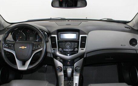 Chevrolet Cruze II, 2012 год, 729 900 рублей, 8 фотография