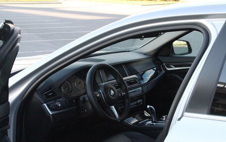 BMW 5 серия, 2013 год, 1 950 000 рублей, 3 фотография
