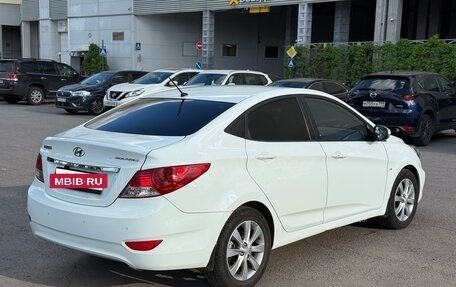 Hyundai Solaris II рестайлинг, 2011 год, 990 000 рублей, 7 фотография
