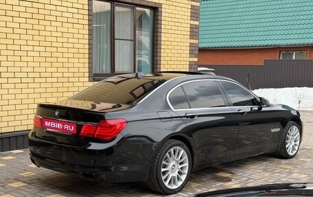 BMW 7 серия, 2010 год, 1 290 000 рублей, 13 фотография