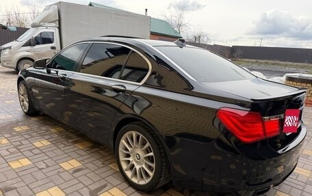 BMW 7 серия, 2010 год, 1 290 000 рублей, 17 фотография